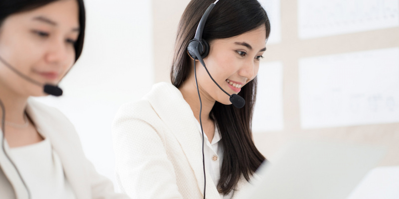 Kết nối với nhân viên chuyên trang nhanh gọn qua Hotline